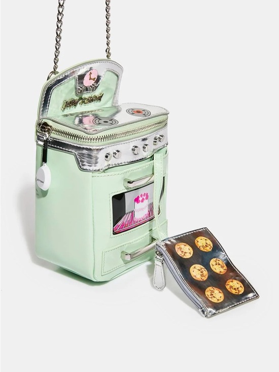 Betsey Johnson Handbags - Betsey Johnson Mint Green Novelty Oven Purse with Cookie Pouch
